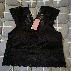 Nwt. Ladies lace bra size XS